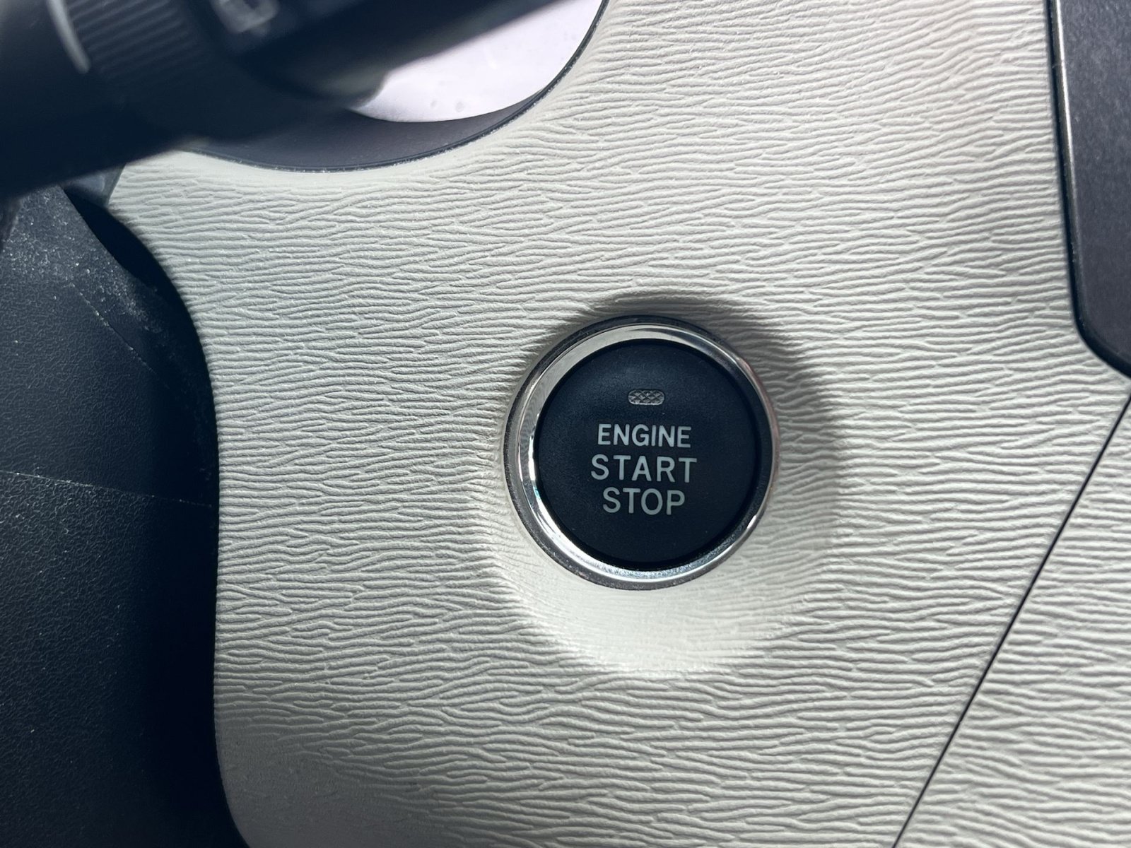 Used 2013 Toyota Sienna XLE w/ Entertainment Pkg FWD image 35