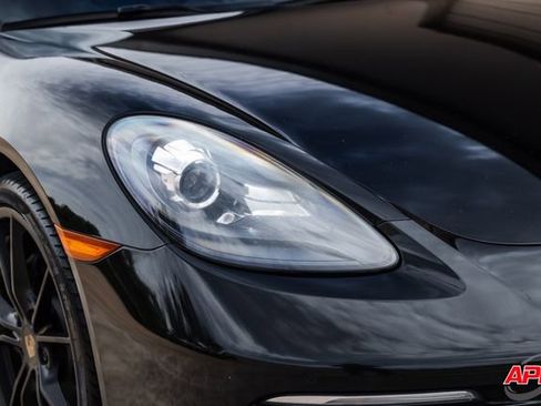 Used 2019 Porsche 718 Cayman image 43