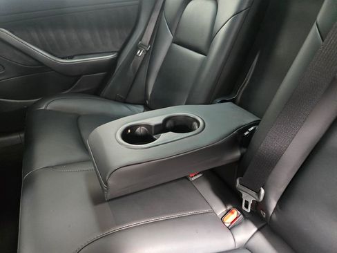 Used 2019 Tesla Model 3 Long Range AWD/4WD image 32