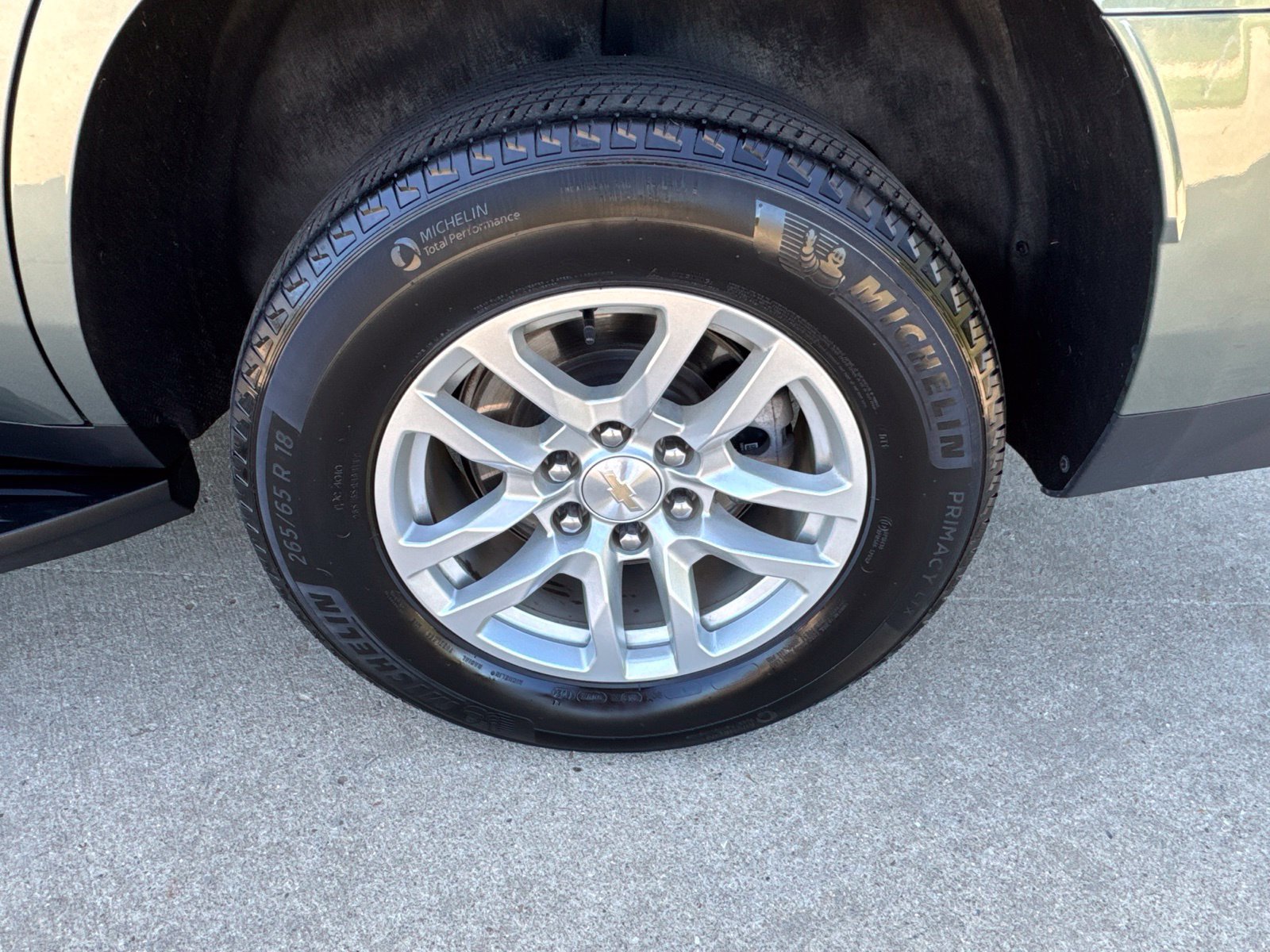 Used 2024 Chevrolet Tahoe LT AWD/4WD image 12