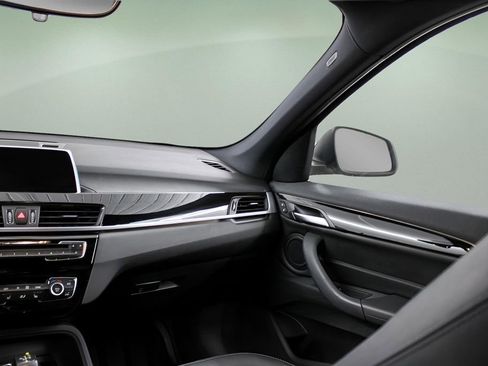 Used 2018 BMW X1 xDrive28i image 12