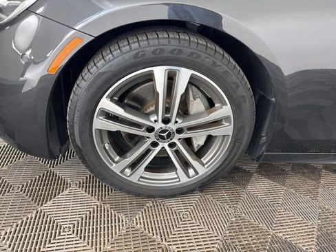 Used 2023 Mercedes-Benz E 350 4MATIC Sedan image 31