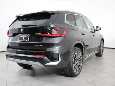 Used 2026 BMW X1 xDrive28i w/ Technology Package AWD/4WD image 9