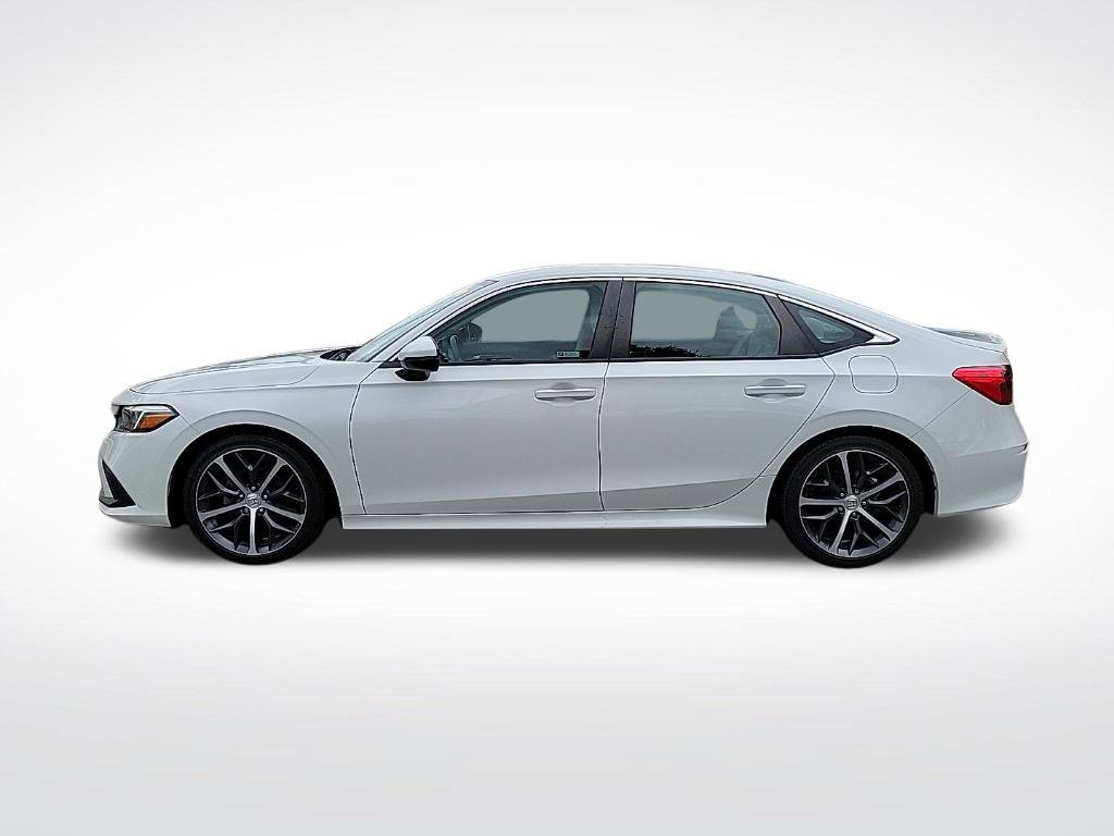 Used 2024 Honda Civic Touring image 2
