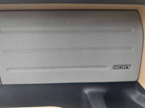 Used 2013 Ford F150 Lariat w/ Luxury Equipment Group image 14