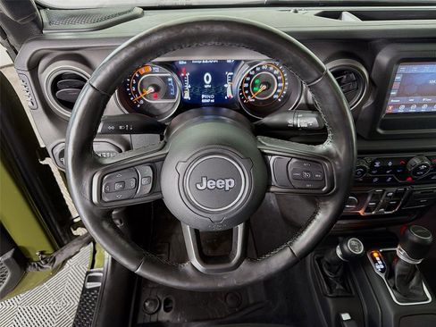 Used 2021 Jeep Gladiator Willys image 12
