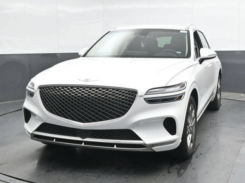Used 2025 Genesis GV70 2.5T AWD/4WD image 8