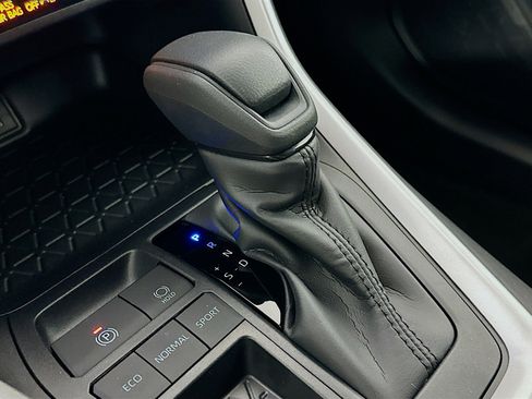 Used 2025 Toyota RAV4 LE image 25