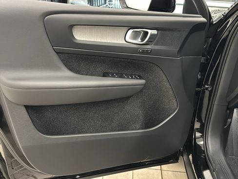Used 2026 Volvo XC40 B5 Plus w/ Protection Package Premier image 21