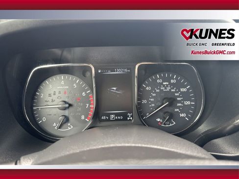 Used 2018 Nissan Titan XD AWD/4WD image 24