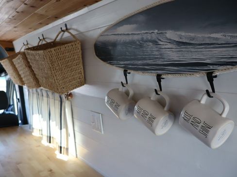 Used 2022 Mercedes-Benz Sprinter 2500 w/ Parking Package image 23