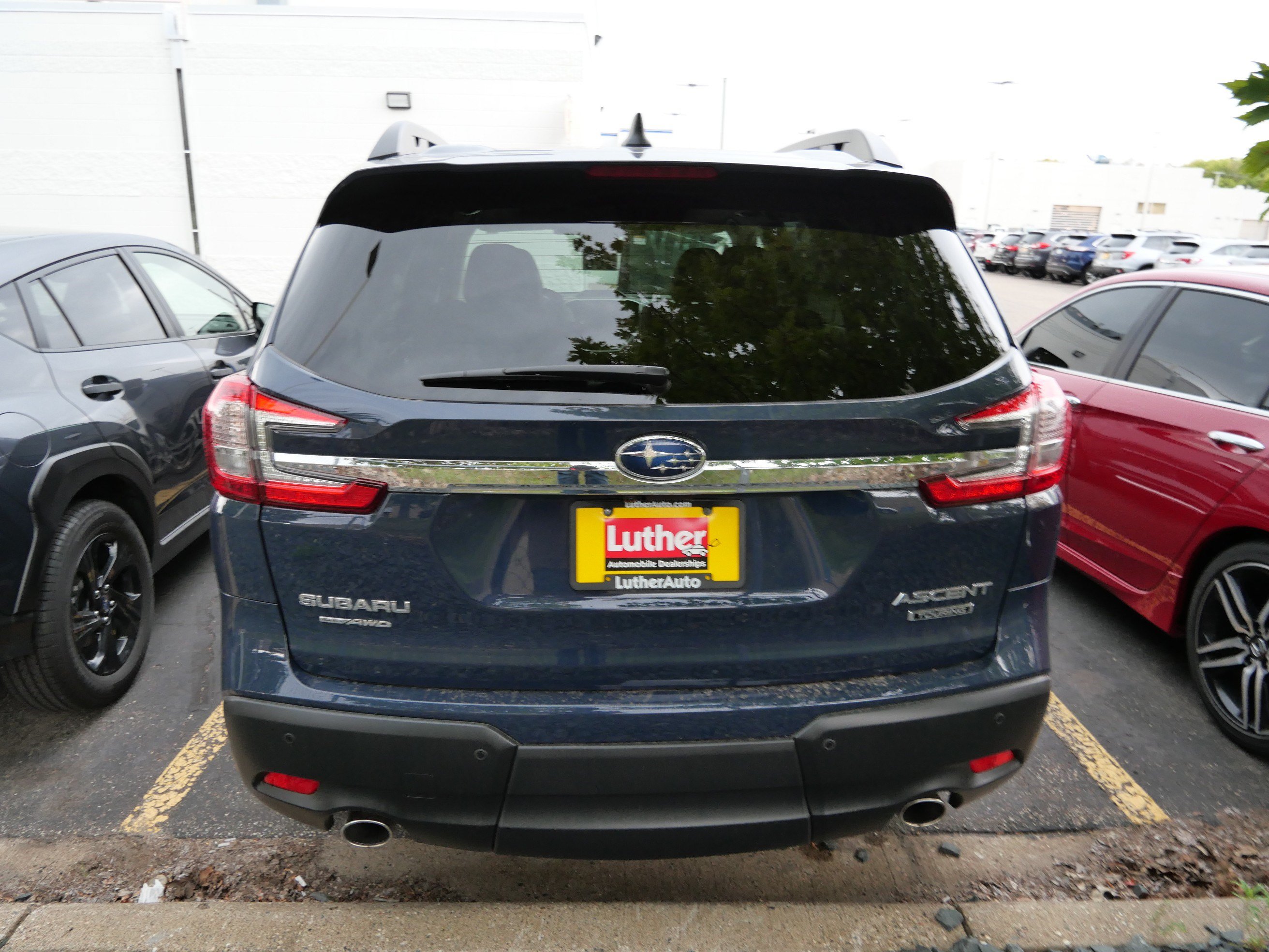Used 2025 Subaru Ascent Touring w/ Popular Package #2 AWD/4WD image 6