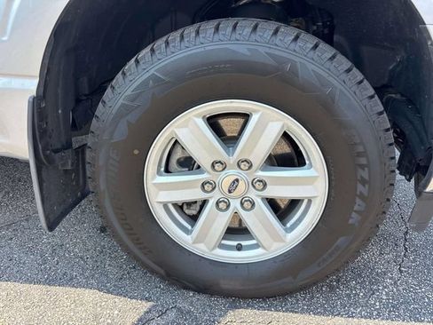 Used 2023 Ford F150 XL w/ XL Chrome Appearance Package AWD/4WD image 9