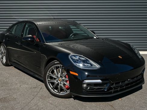 Certified 2023 Porsche Panamera GTS image 27