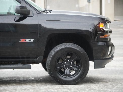 Used 2016 Chevrolet Silverado 1500 LT w/ Midnight Edition AWD/4WD image 33