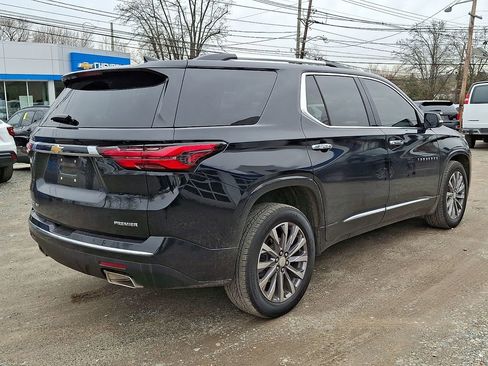 Used 2023 Chevrolet Traverse Premier image 8