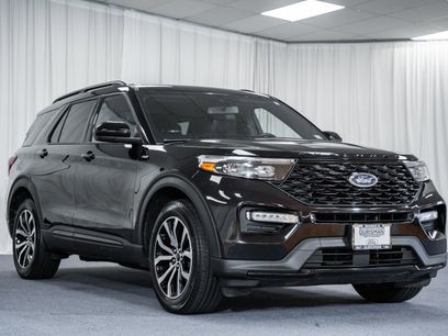 Certified 2022 Ford Explorer ST-Line w/ Class IV Trailer Tow Package