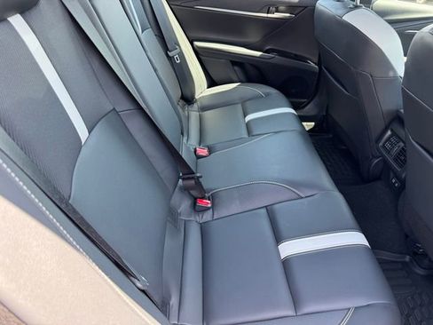 Used 2025 Toyota Camry SE w/ Convenience Package FWD image 8