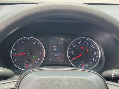 Used 2020 Toyota RAV4 XLE FWD image 26
