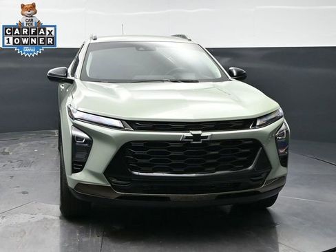 Used 2025 Chevrolet Trax ACTIV w/ Driver Confidence Package image 2