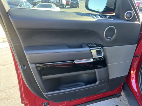 Used 2020 Land Rover Range Rover Sport SVR image 14