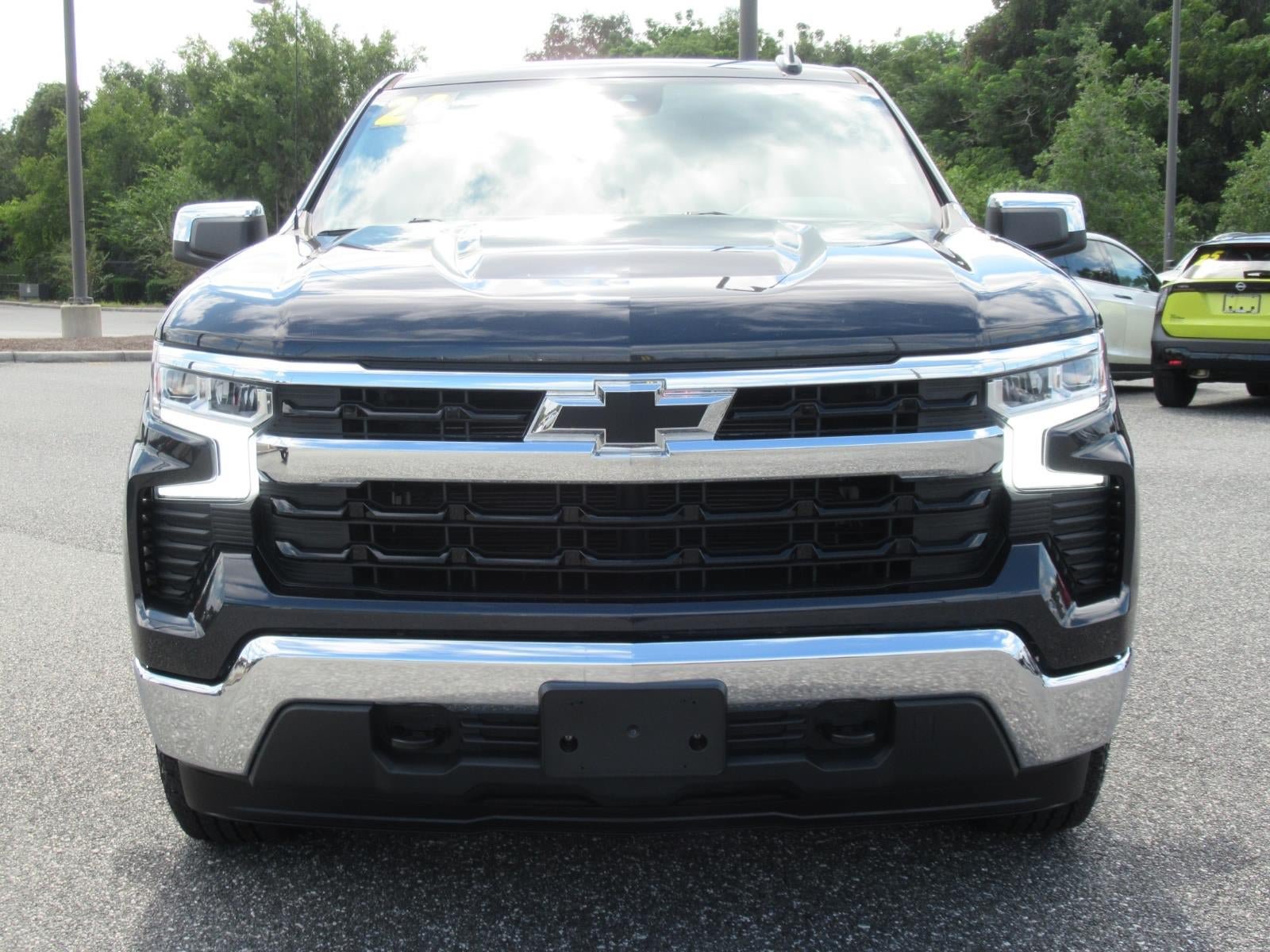 Used 2024 Chevrolet Silverado 1500 LT w/ Z71 Off-Road Package AWD/4WD image 3
