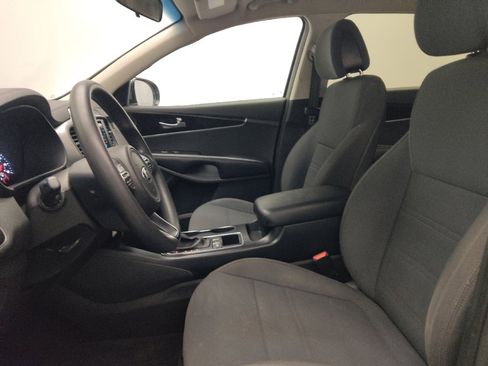 Used 2016 Kia Sorento L FWD image 17