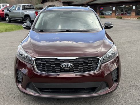 Used 2019 Kia Sorento S image 3