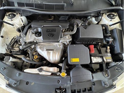 Used 2012 Toyota Camry LE FWD image 25