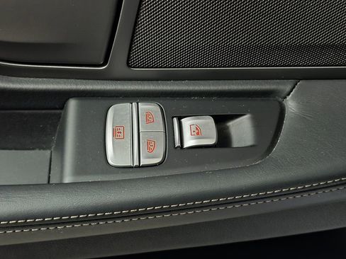 Used 2019 BMW 750i xDrive image 21