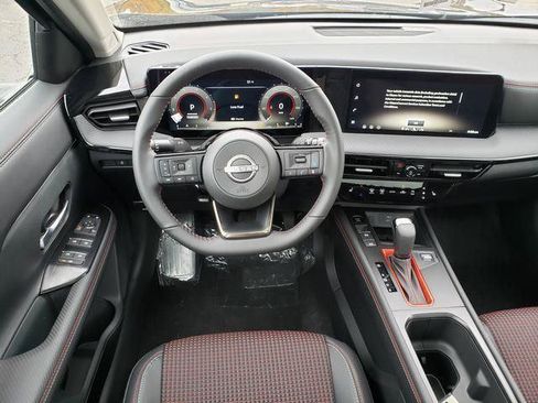 New 2026 Nissan Kicks SR w/ SR Premium Package AWD/4WD image 17