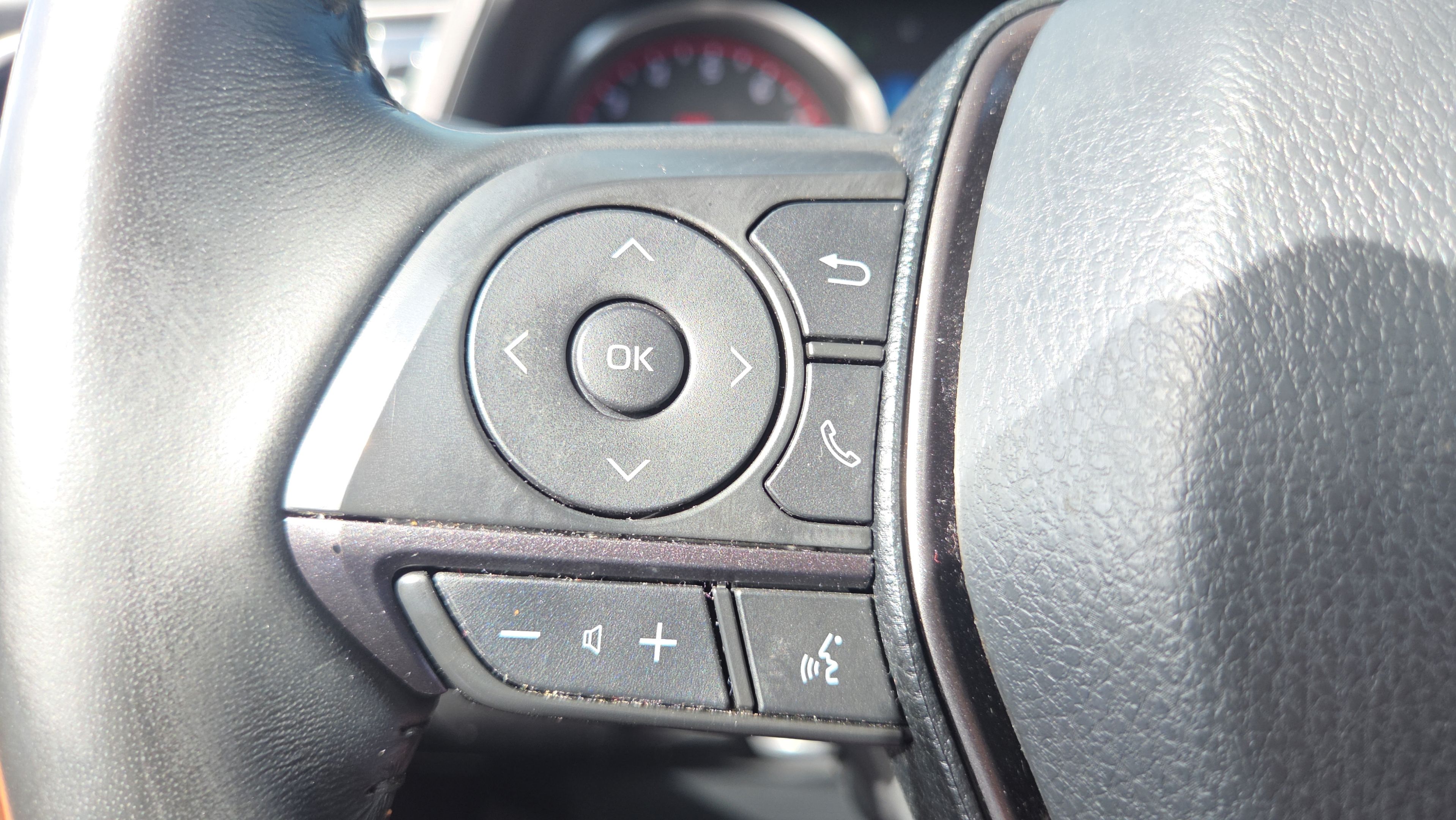 Used 2022 Toyota Camry XSE w/ Navigation Package FWD image 23
