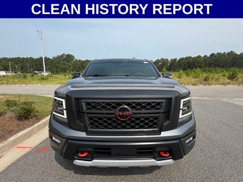 Used 2023 Nissan Titan PRO-4X w/ Pro-4x Convenience Package AWD/4WD image 11