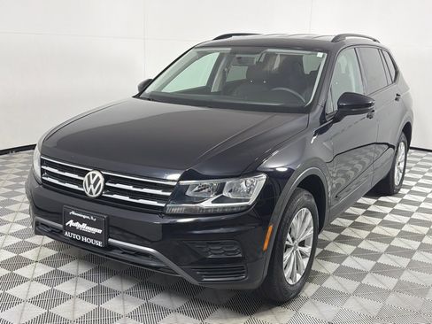 Used 2020 Volkswagen Tiguan S image 9