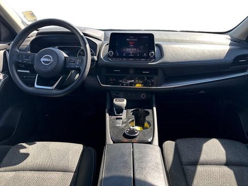 Used 2024 Nissan Rogue SV AWD/4WD image 11