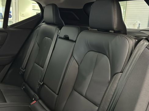 New 2026 Volvo XC40 B5 Plus w/ Climate Package image 25