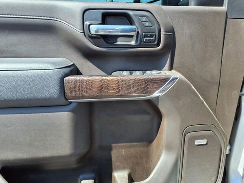 Used 2022 GMC Sierra 2500 Denali w/ Denali Ultimate Package image 14
