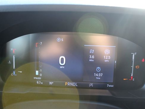 New 2025 Ford Maverick XL w/ Equipment Group 102A image 21