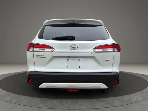 Used 2023 Toyota Corolla Cross LE AWD/4WD image 6