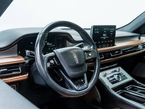 Used 2020 Lincoln Aviator Reserve w/ Equipment Group 202A image 25