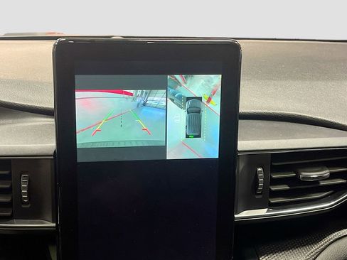 Used 2022 Ford Explorer ST w/ Equipment Group 401A image 14