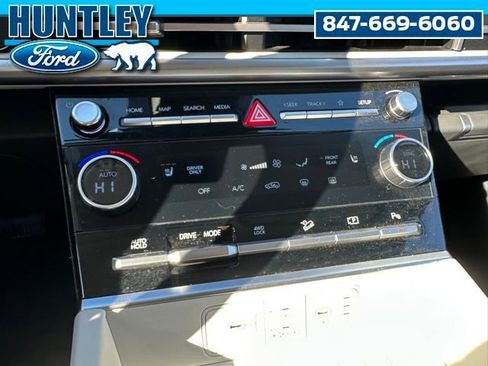 Used 2025 Hyundai Santa Fe SEL AWD/4WD image 22