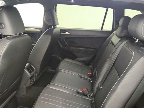 Used 2023 Volkswagen Tiguan SE R-Line FWD image 19