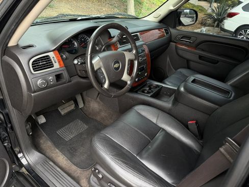 Used 2013 Chevrolet Tahoe LT RWD image 22