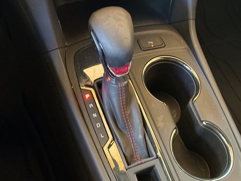 Used 2023 Chevrolet Equinox RS FWD image 27