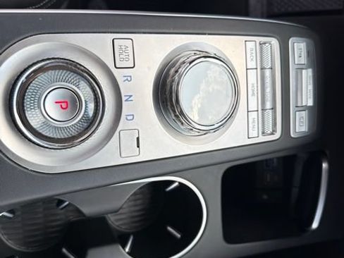 Used 2023 Genesis GV70 2.5T w/ Select Package AWD/4WD image 19