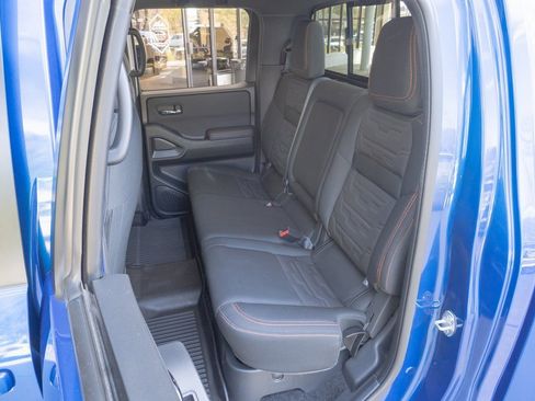 Used 2024 Nissan Frontier PRO-4X w/ Technology Package image 17