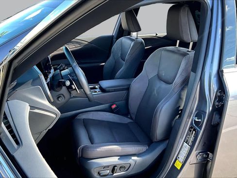 Used 2023 Lexus RX 350 FWD w/ Cold Area Package image 8