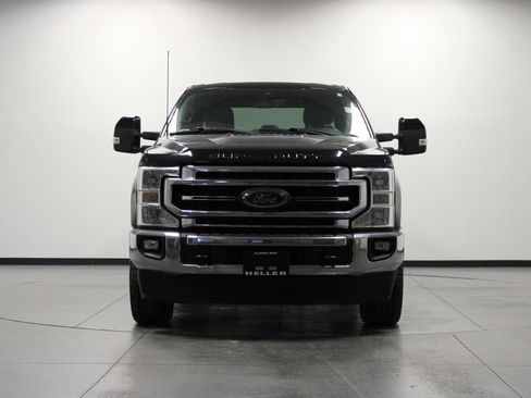 Used 2022 Ford F350 Lariat image 9