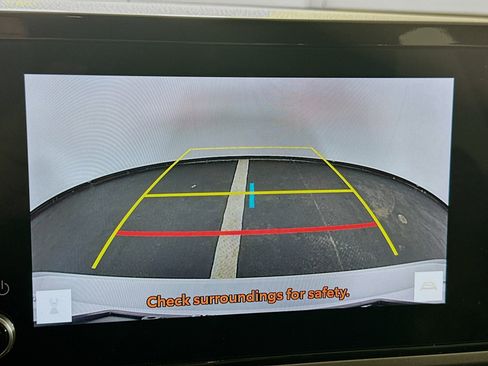 Used 2025 Toyota Camry LE image 23